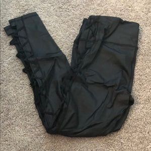 Victoria sport laced up leggings